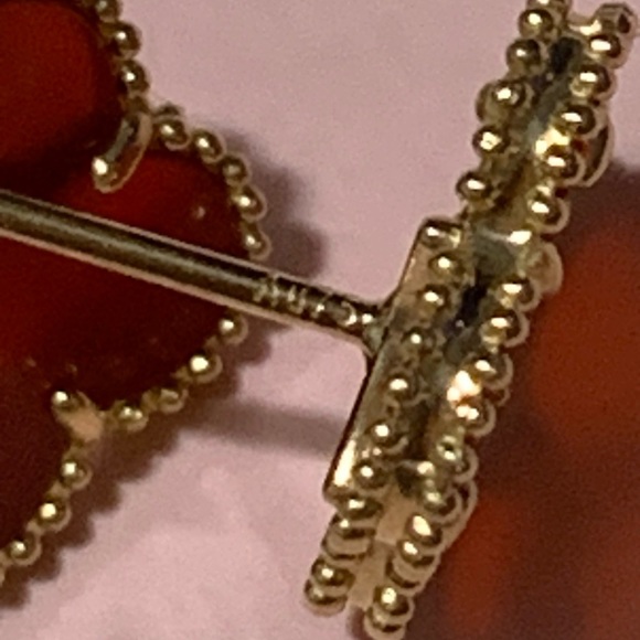 18k Solid Gold Clover Earrings - Picture 5 of 5